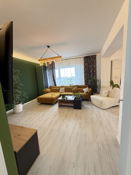 Iernii 20, de vanzare apartament 2 camere, 73 mp, parc privat 11.000 mp.