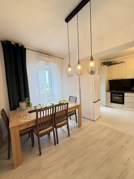 Iernii 20, de vanzare apartament 2 camere, 73 mp, parc privat 11.000 mp.